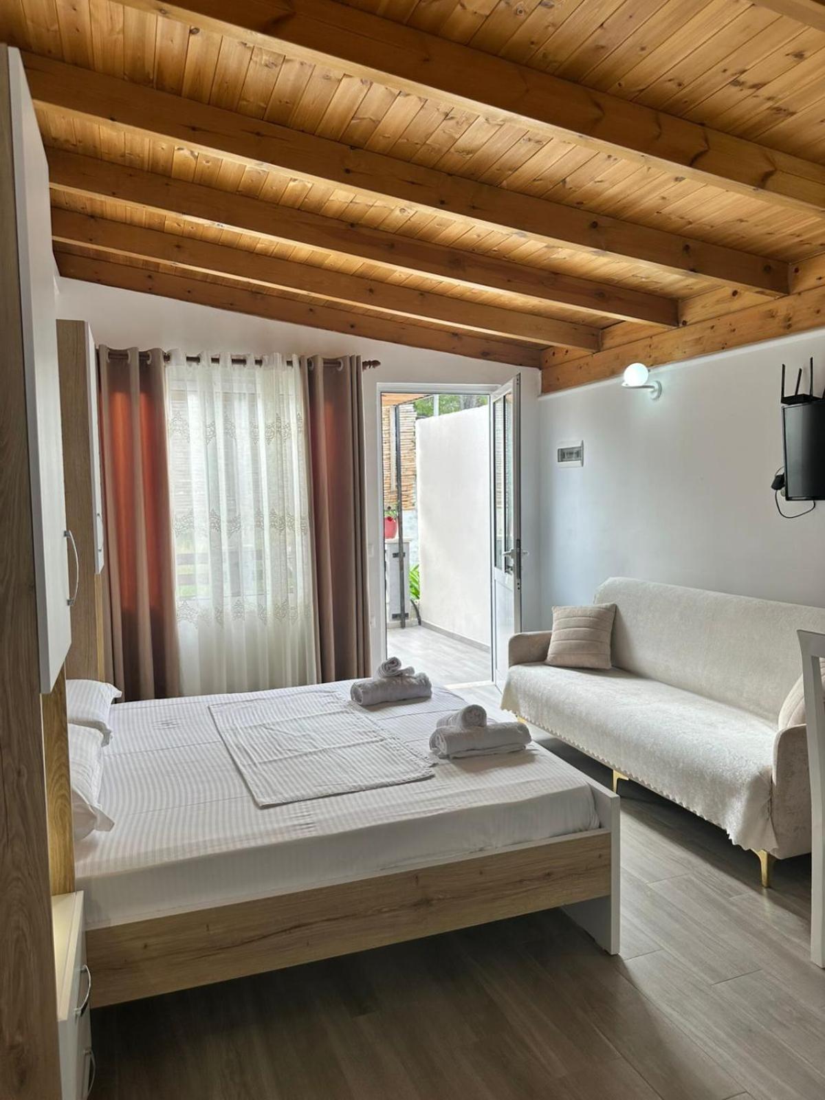 Vila Soleil Vlorë 外观 照片