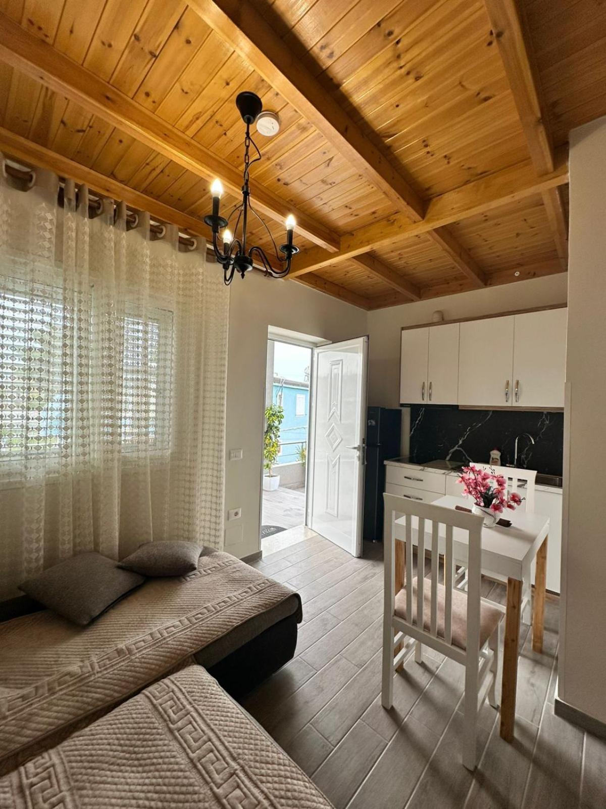 Vila Soleil Vlorë 外观 照片