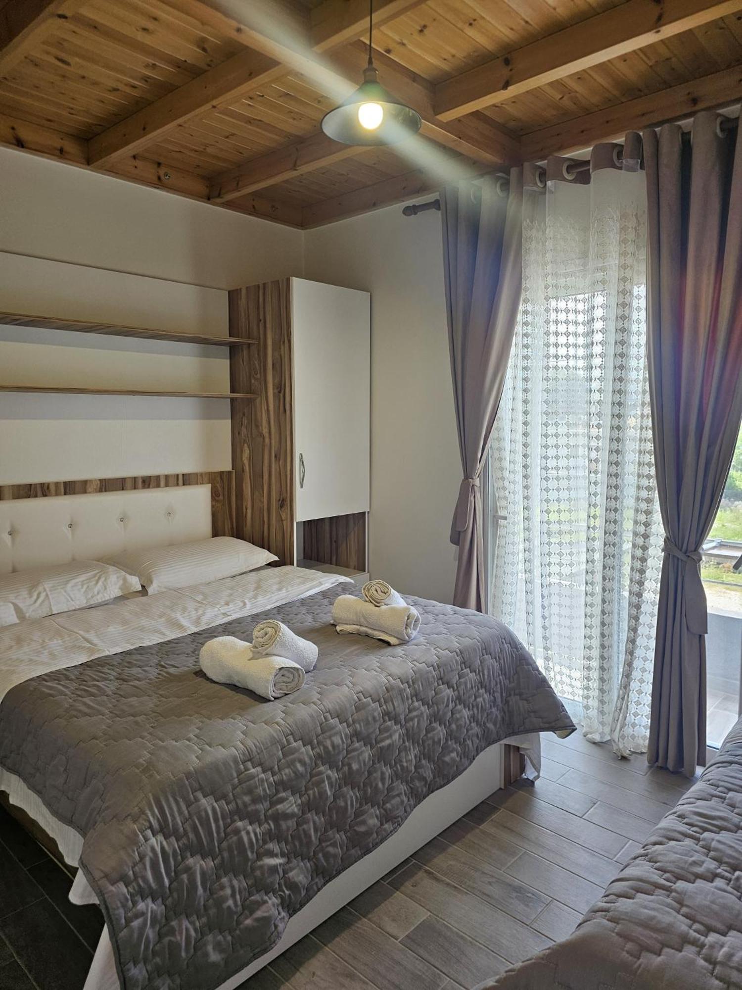 Vila Soleil Vlorë 外观 照片